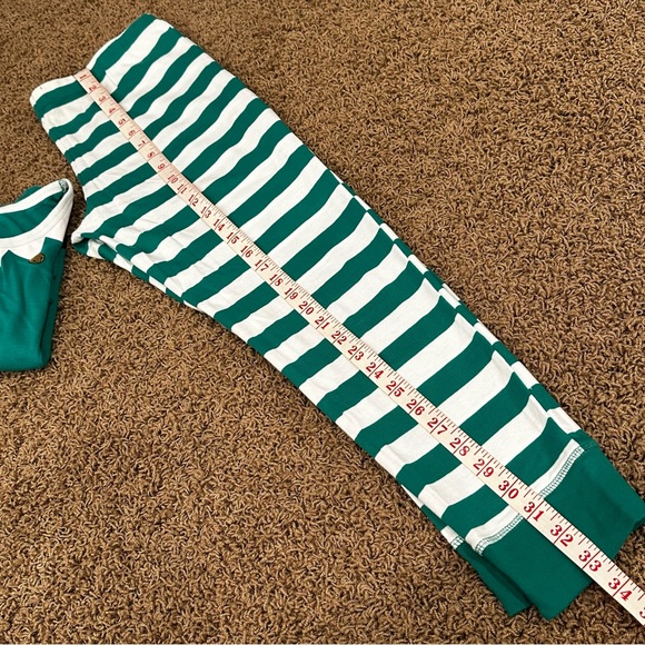 Women’s Large holiday Elf Pajama set - Picture 9 of 10